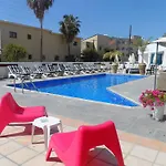 The Palms 3*