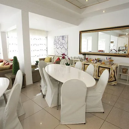 Hotel apartamentowy The Palms Limassol