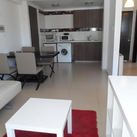 Hotel apartamentowy The Palms Limassol