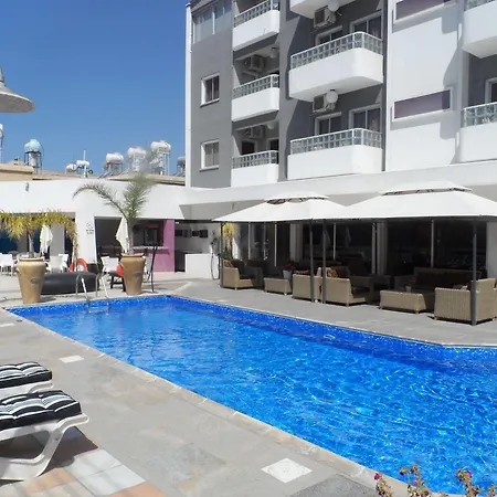 Hotel apartamentowy The Palms Limassol