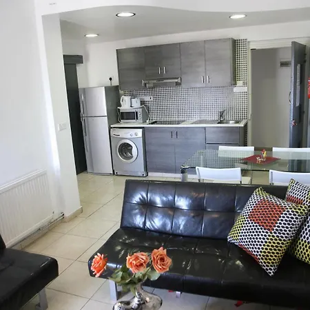 Hotel apartamentowy The Palms Limassol