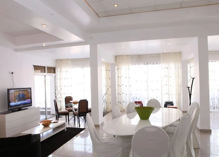 Aparthotel The Palms Lemesos